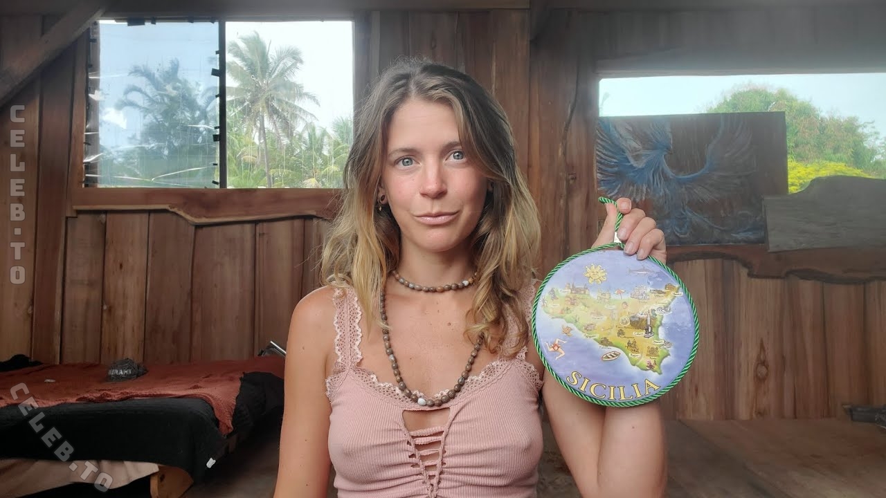 ASMRessense nude photo 9