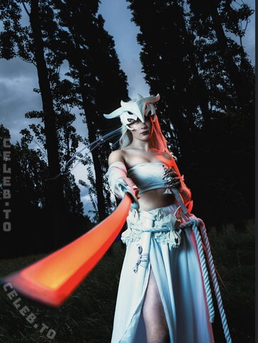 Asphelia nude photo 4