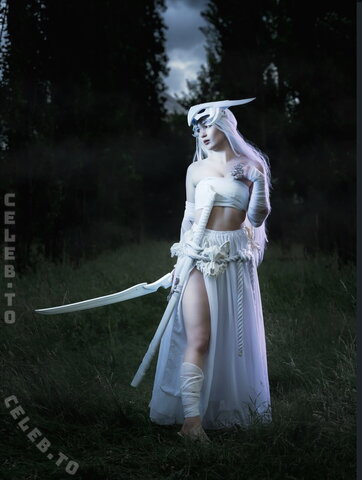 Asphelia nude photo 2