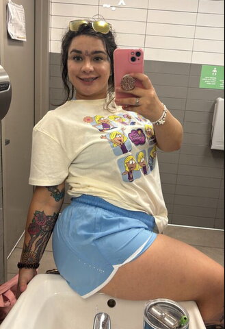 Asseatingqueen nude photo 7