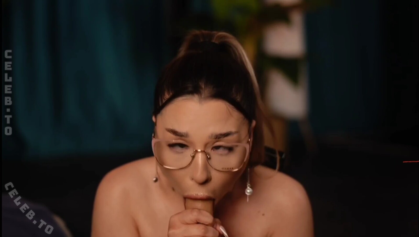Assmerising nude photo 1
