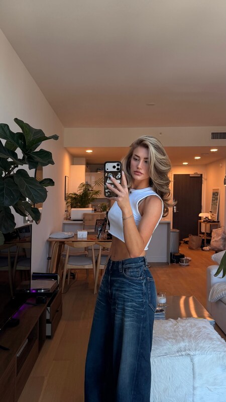 AstaBush nude photo 2