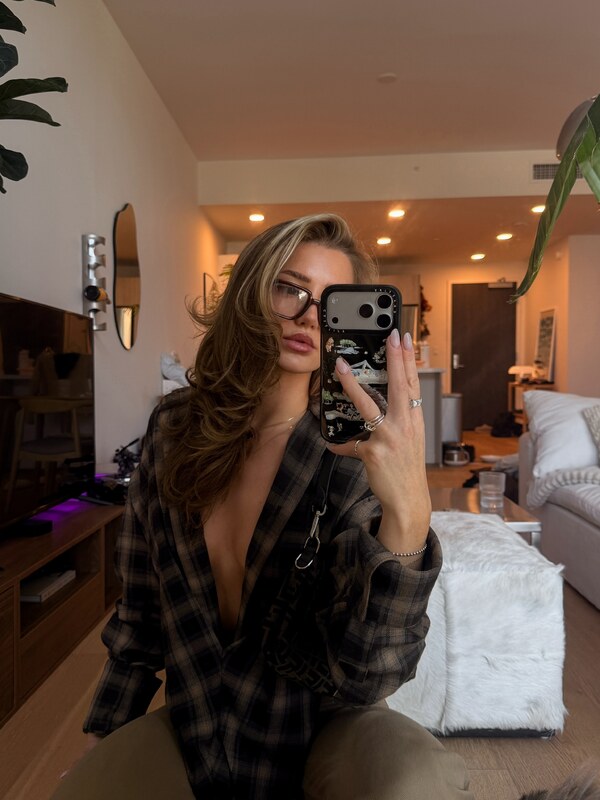 AstaBush nude photo 2