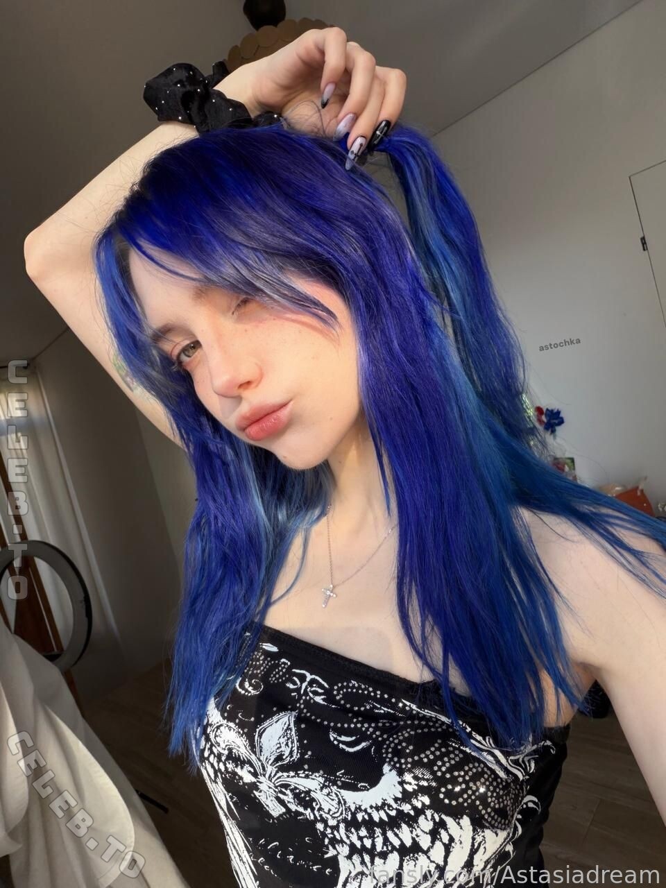 Astasiadream nude photo 3