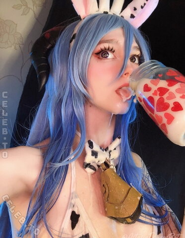 Astasiadream nude photo 4