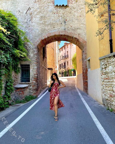 Asti Gevorgyan nude photo 17