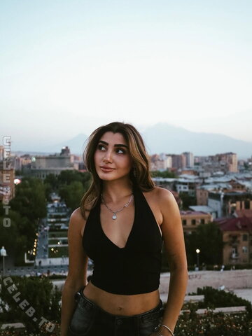 Asti Gevorgyan nude photo 12