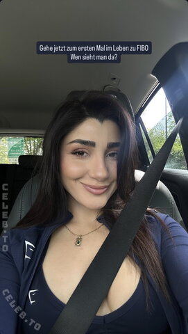 Asti Gevorgyan nude photo 11