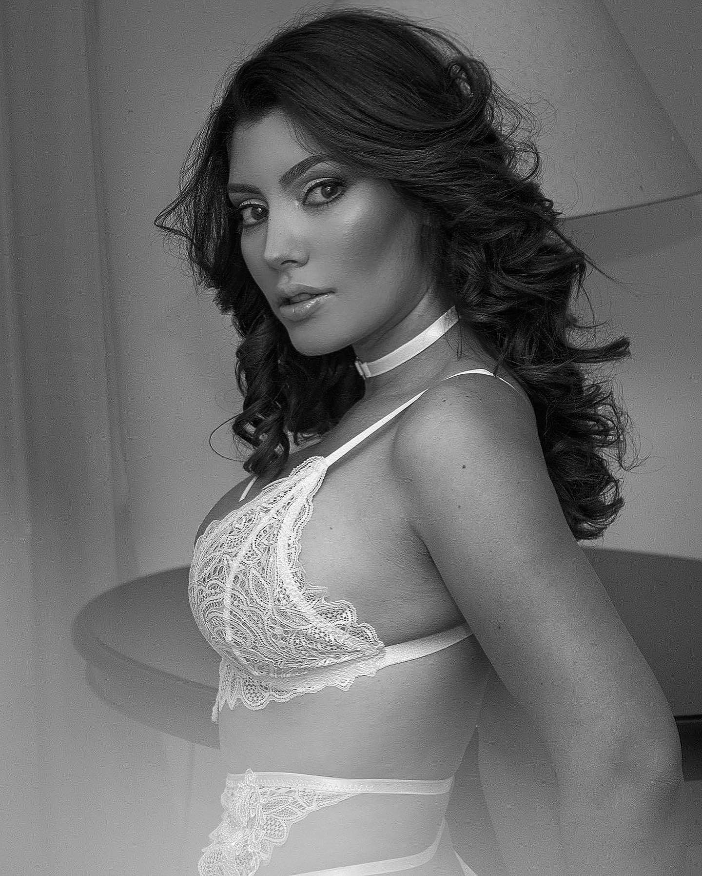 Astrea Gonzalez nude photo 27
