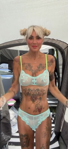 Astrid Zeegen Holt nude photo 1