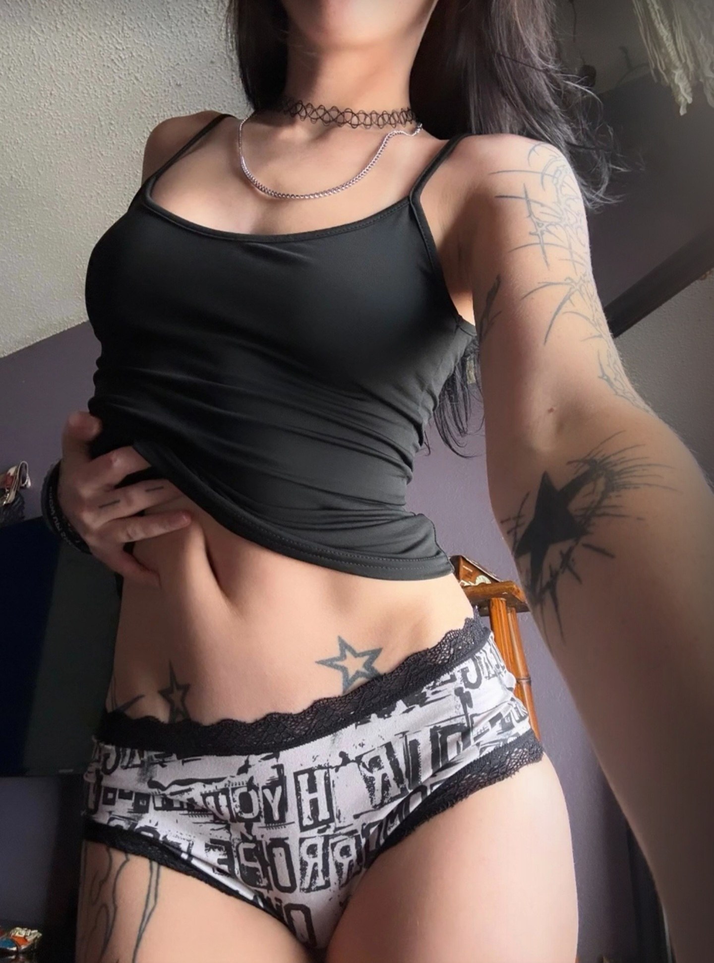 Astrouxx nude photo 7