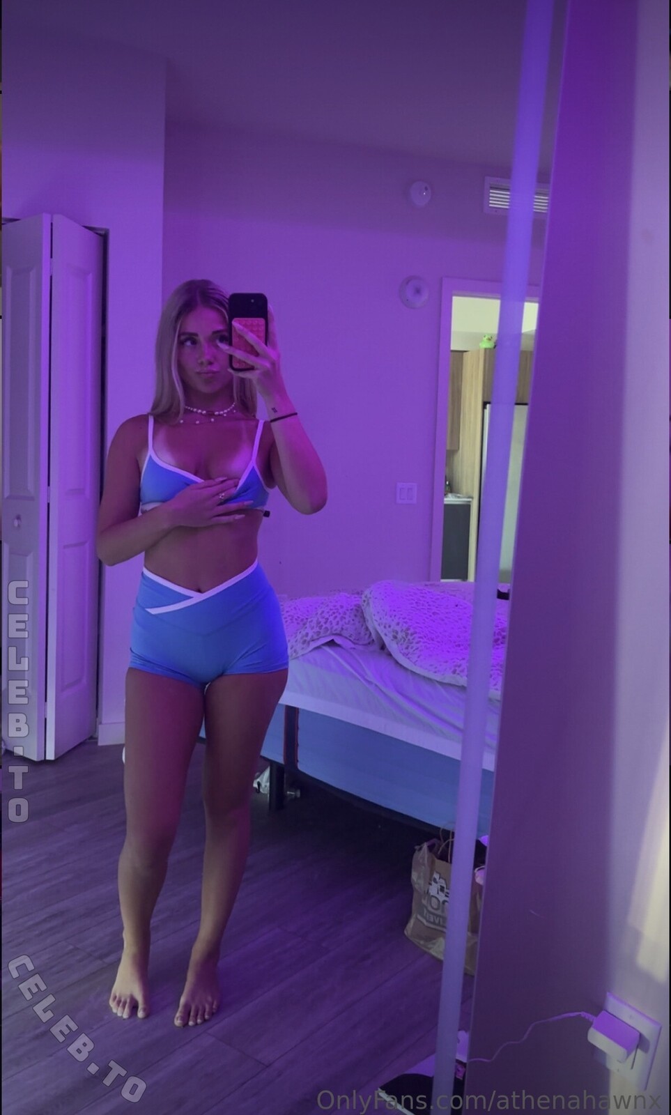 Athena Hawn nude photo 1