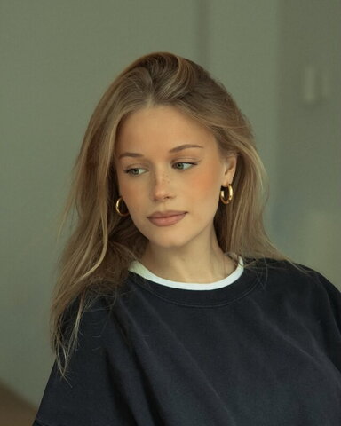 Aurelia Heinz nude photo 14
