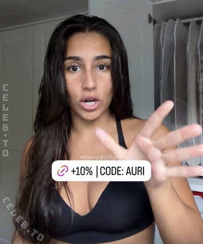 Aurelia Lamprecht nude photo 5