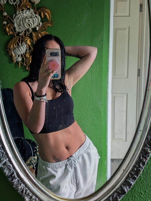 Auresii nude photo 2