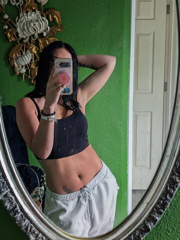 Auresii nude photo 1