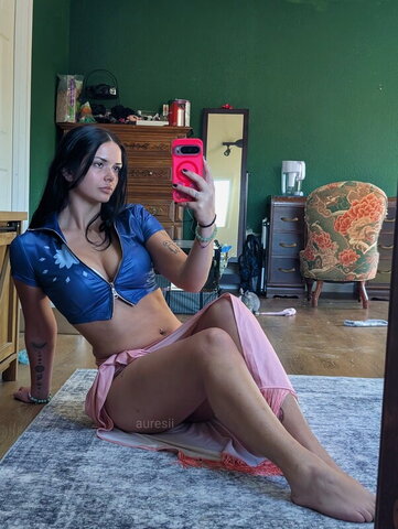 Auresii Hot (2 photos)