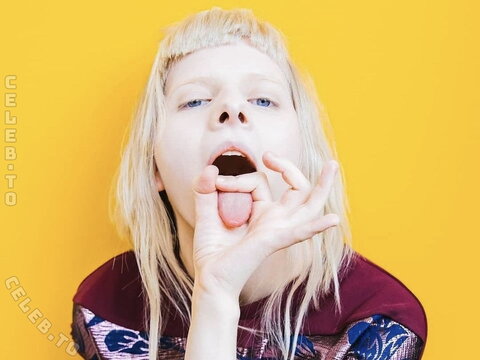 Aurora Aksnes photo 2
