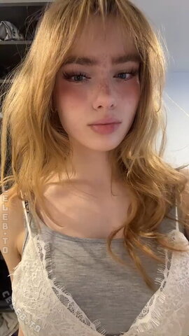 Aurora nude photo 32