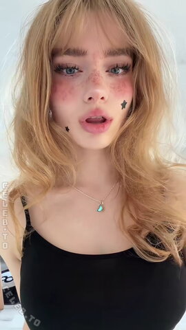 Aurora nude photo 24