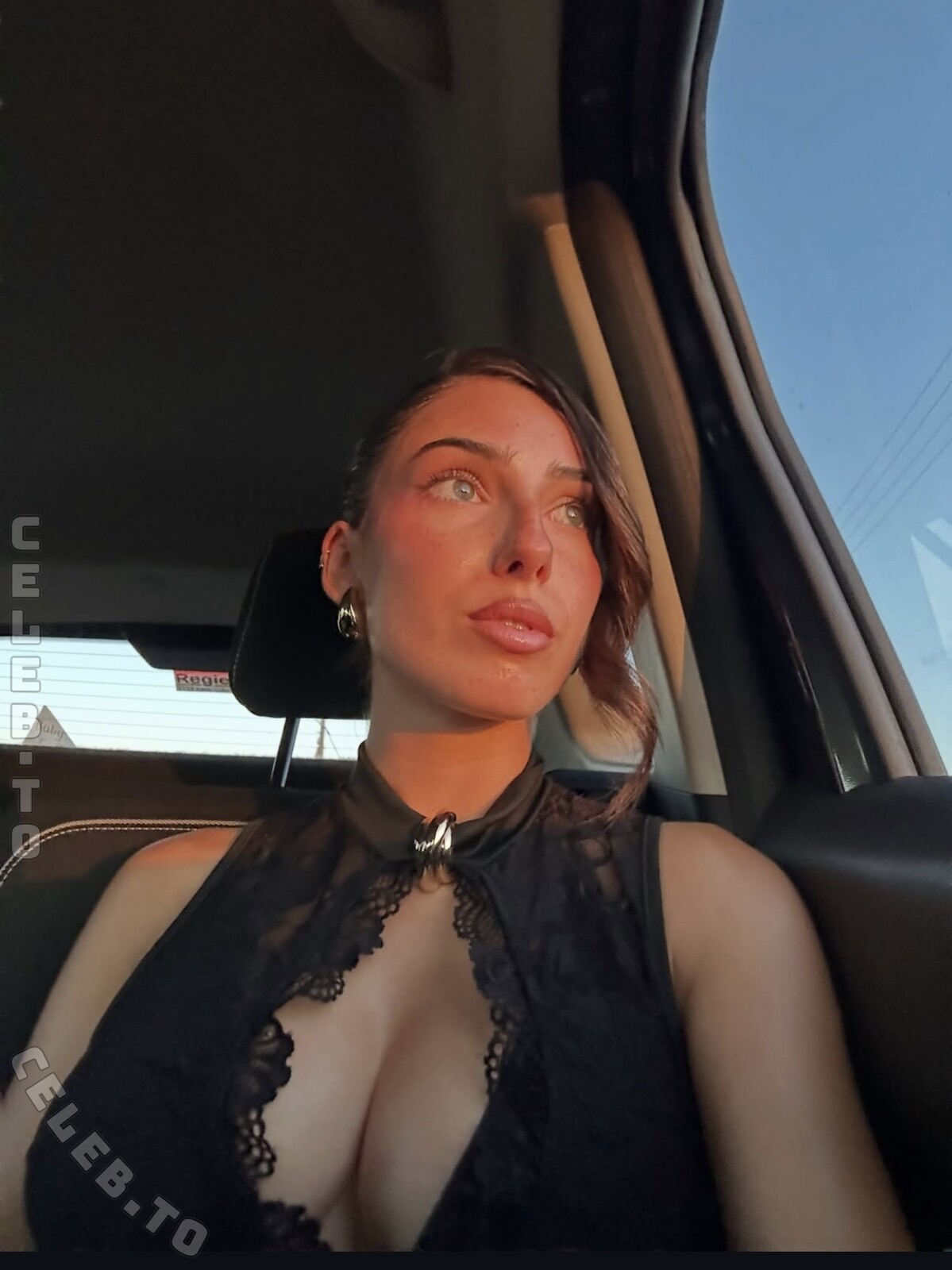 Aurora.becarelli nude photo 8