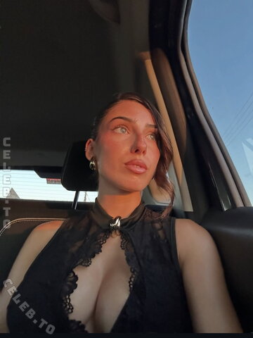 Aurora.becarelli nude photo 22