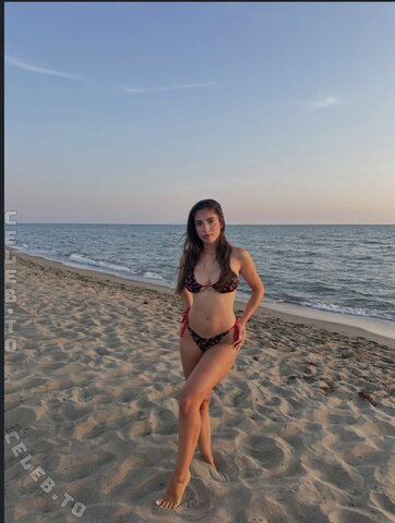 Aurora.becarelli nude photo 13