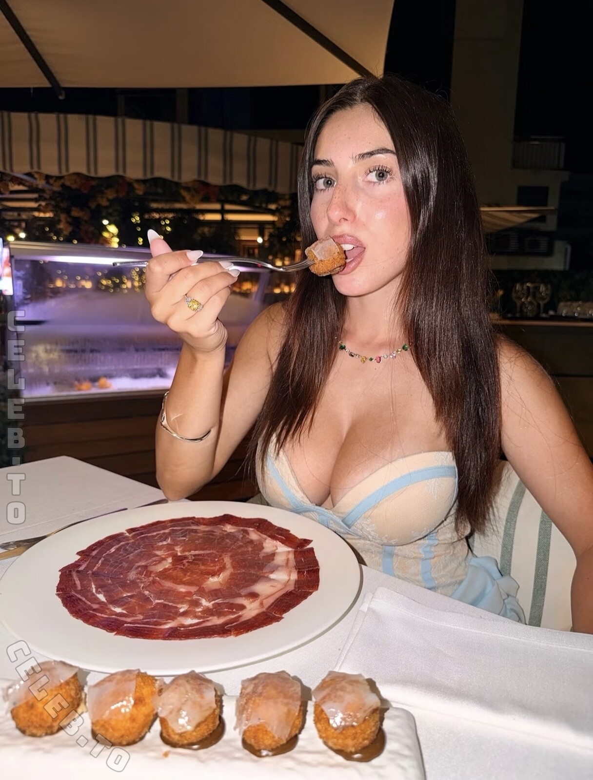 Aurora.becarelli nude photo 12