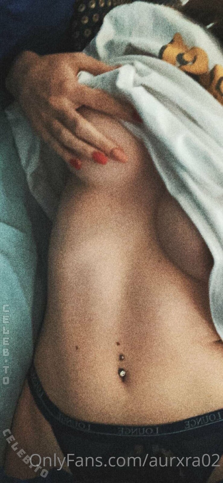 Aurorakurz nude photo 2