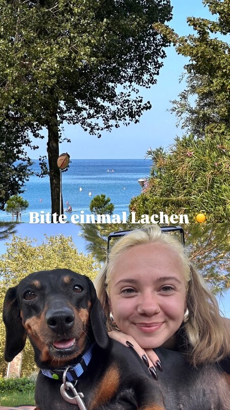 Austrian ASMR nude photo 1