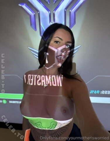 Ava dank nude photo 10