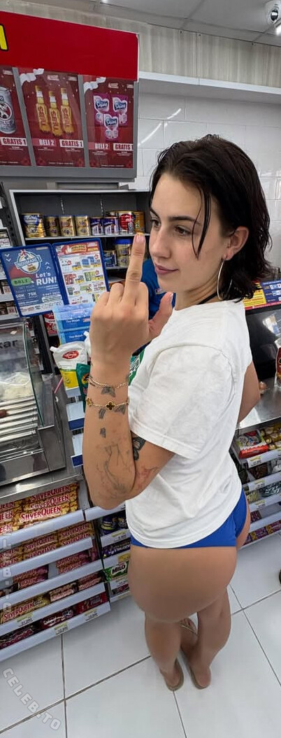 Ava Hirons nude photo 8