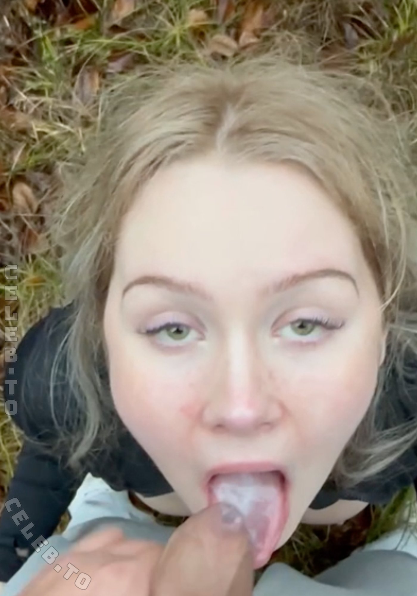 avabbi nude photo 3