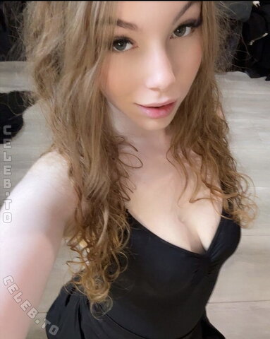 avapeach.vip nude photo 7