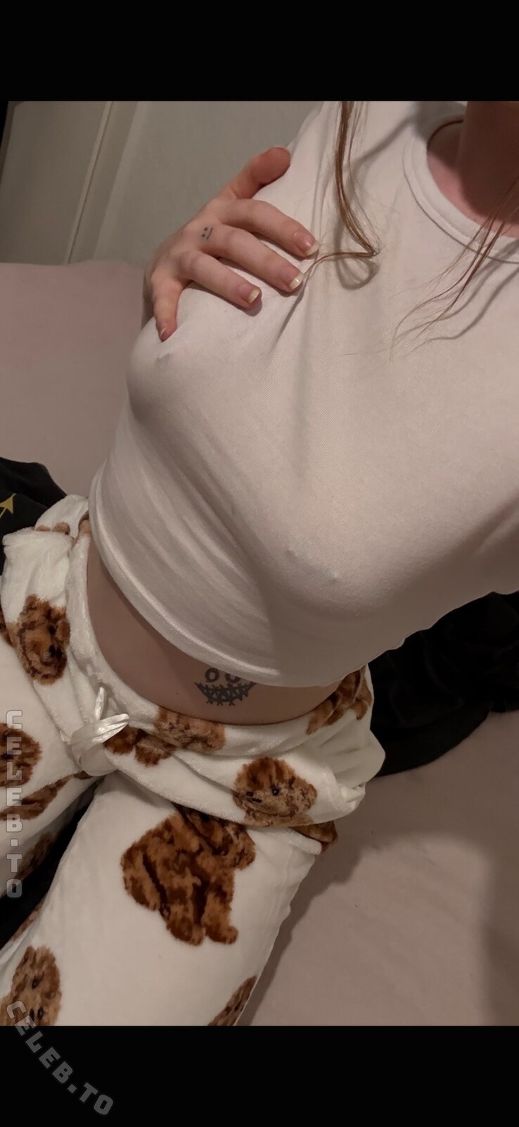 avapeach.vip nude photo 3