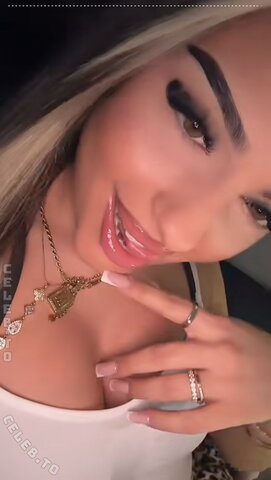avendaaxs nude photo 23