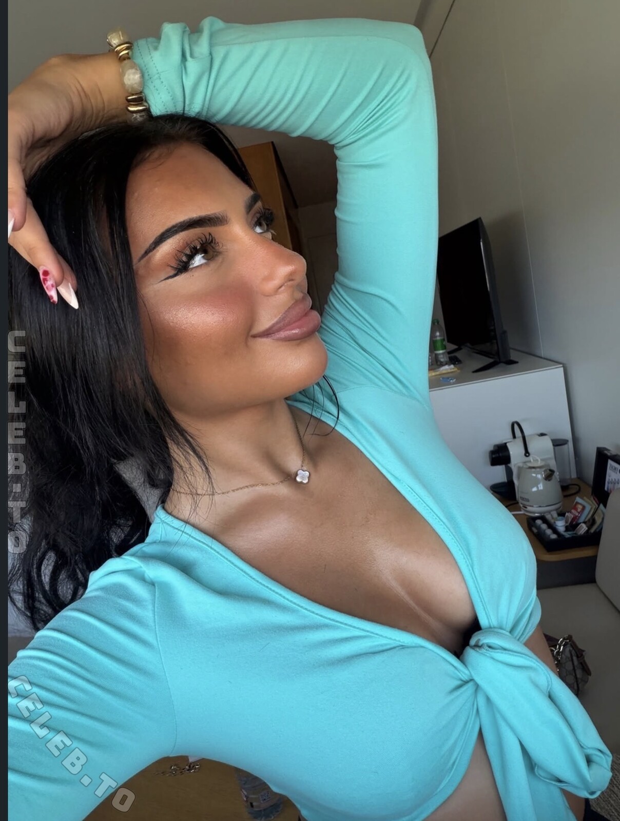 avendaaxs nude photo 3