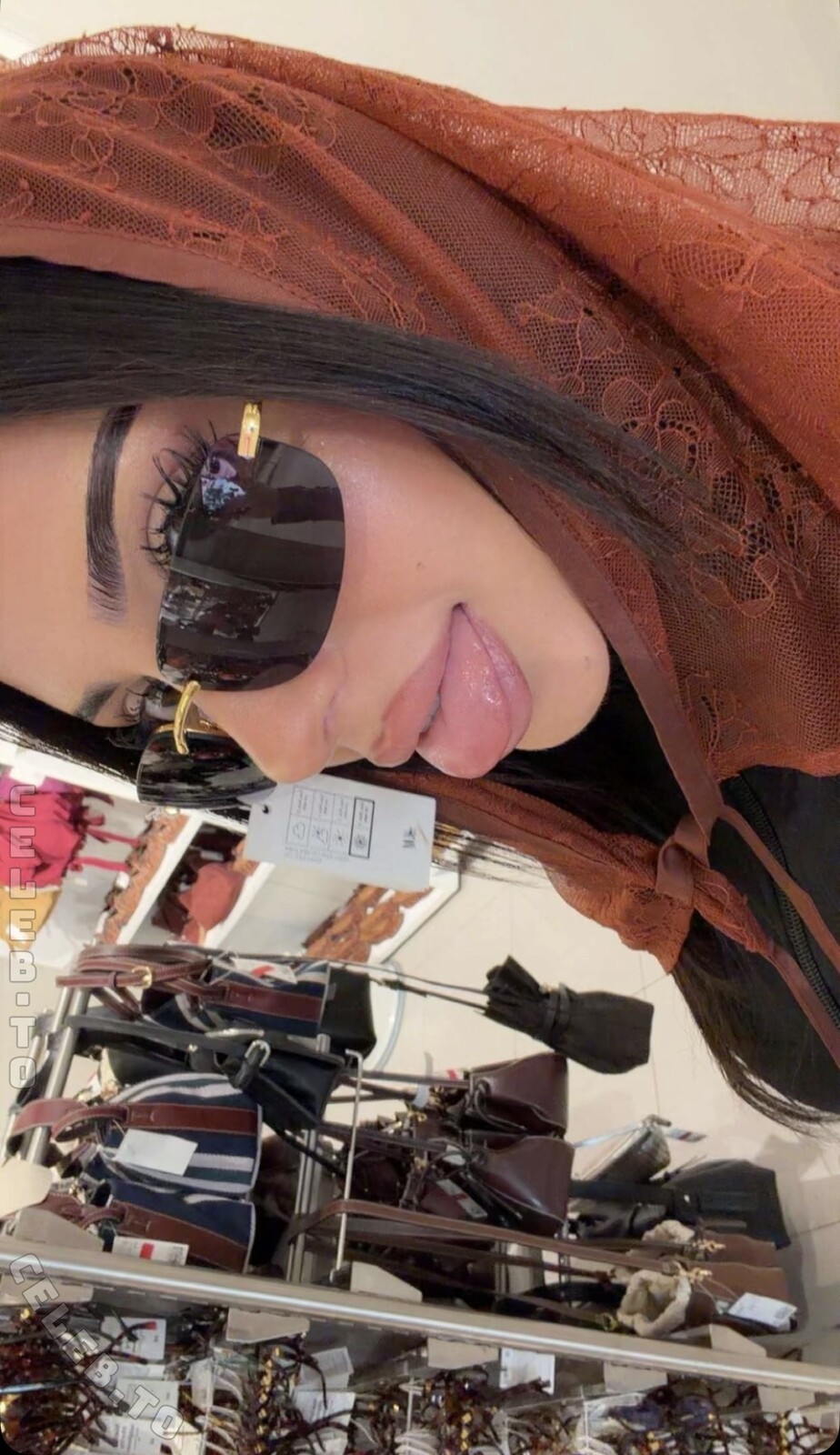 avendaaxs nude photo 2