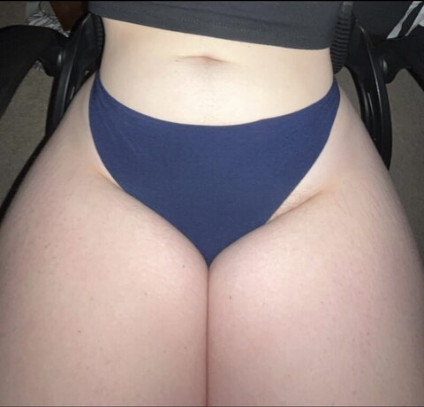 AverageAllison New (1 photo)