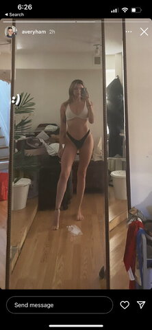Avery nude photo 2