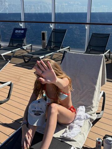 Avery.shipp nude photo 14