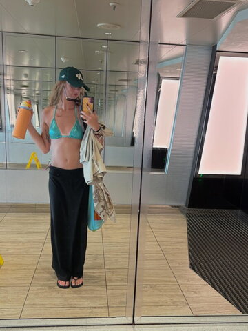Avery.shipp Hot (10 photos)