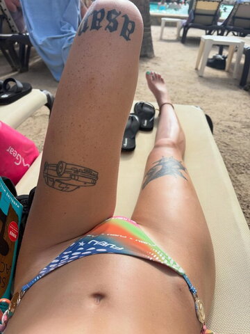 Avery.shipp nude photo 5
