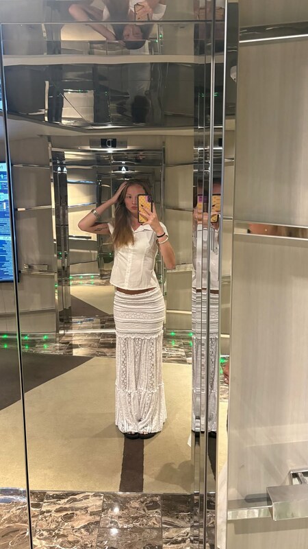 Avery.shipp nude photo 8