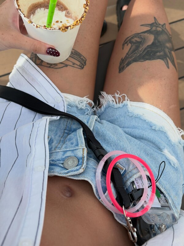 Avery.shipp nude photo 8