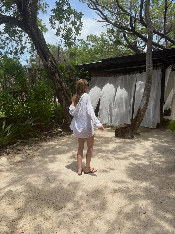 Avery.shipp nude photo 5