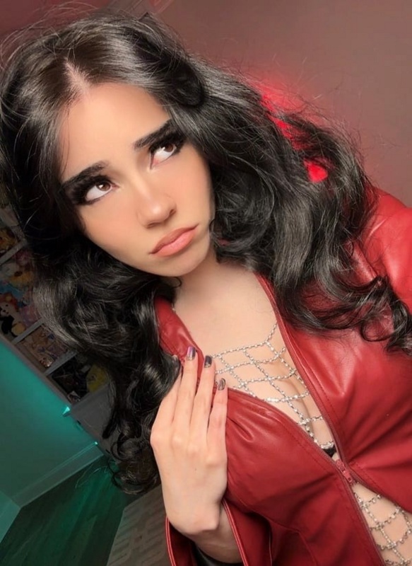 Avivasofia Oxythoughtin misopacketbae nude photo 1