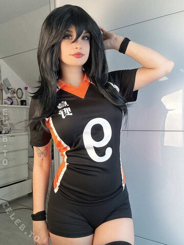 avygenki – Female Kageyama🥰