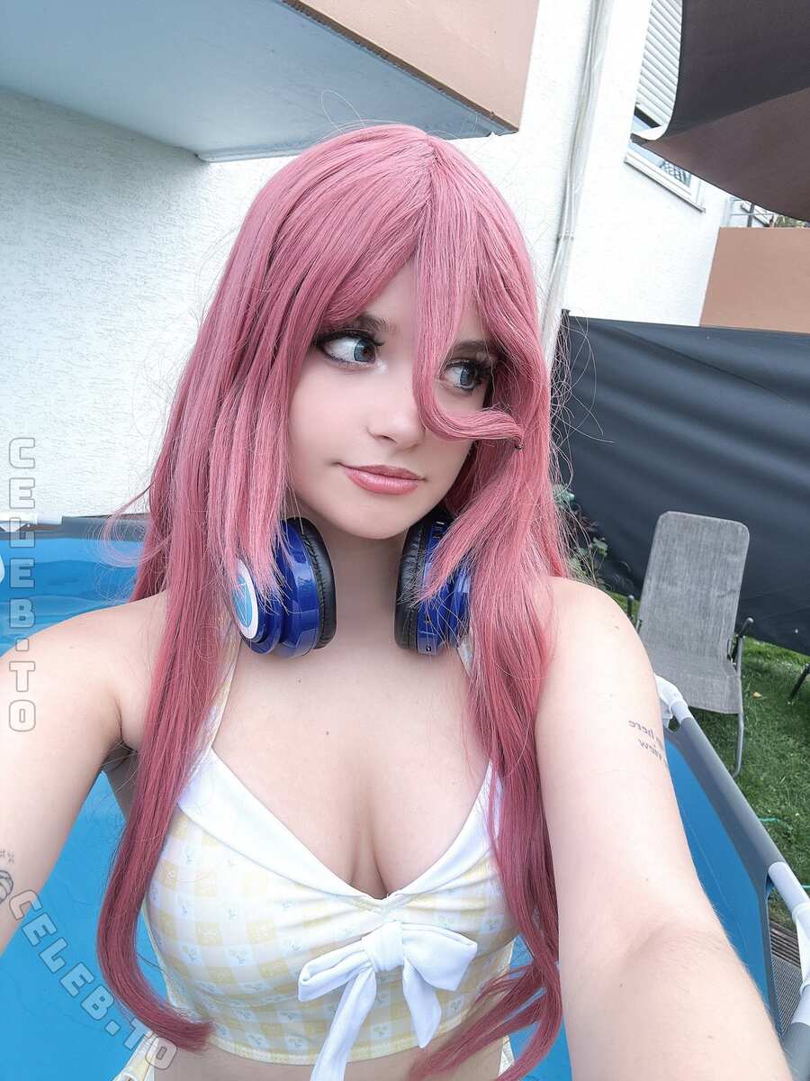 avygenki nude photo 2