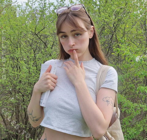 awholelottazozo nude photo 31